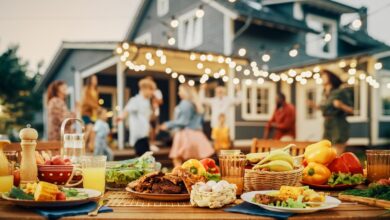 how to enjoy potlucks while staying on track